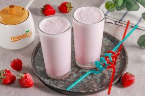 Молочный коктейль с клубникой без мороженого