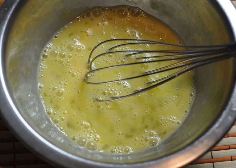 Рецепт Омлет с сыром на сковороде