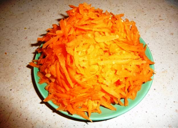 Рецепт Салат с морковью и сыром