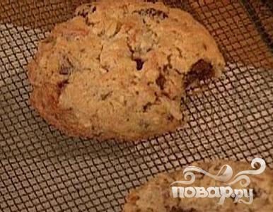 Рецепт Овсяное печенье с орехами и вишней