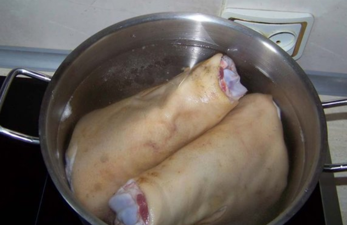 Рецепт Свиная рулька в духовке
