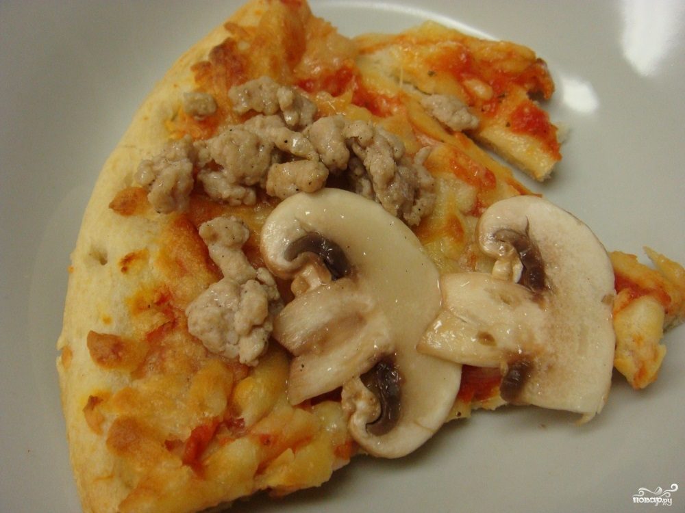 Рецепт Пицца с грибами и фаршем