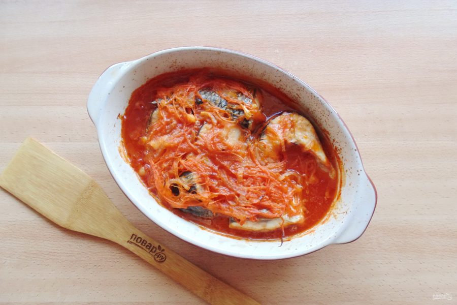 Пеленгас в томатном соусе в духовке
