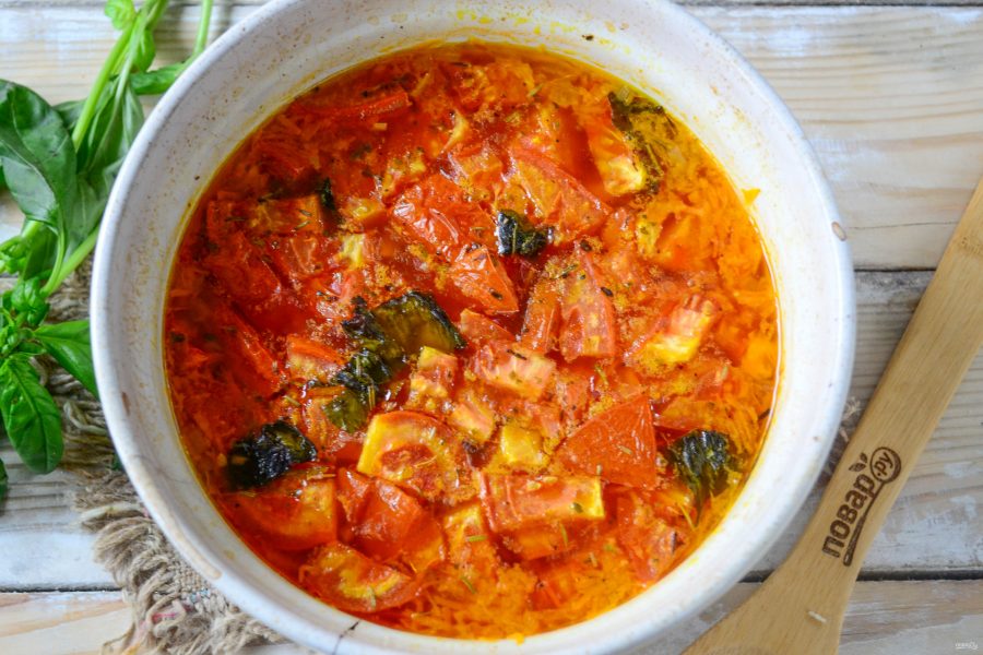 Томатный суп из печки с базиликом