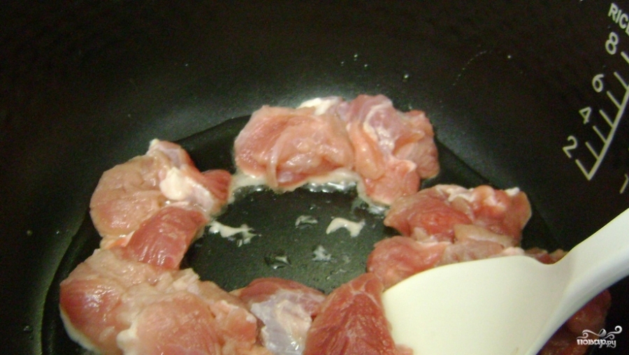 Рецепт Горячий салат со свининой