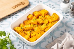 Запеченная тыква с прованскими травами и чесноком