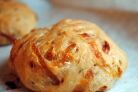 Хлеб с луком и розмарином