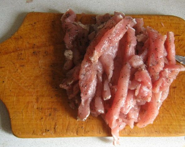 Рецепт Свинина под сметанным соусом