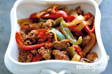 Рецепт Колбаски с болгарским перцем и помидорами
