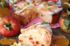 Яблочный пирог с творогом и цукатами