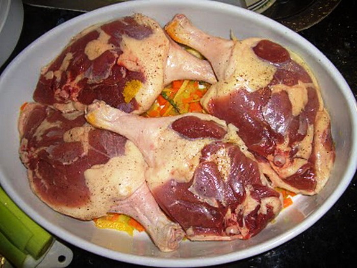 Мясо утки в мультиварке