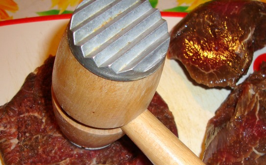 Рецепт Кусок говядины в сухарях