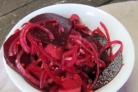 Маринованная свекла с луком