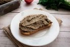 Паштет из куриной печени с черносливом