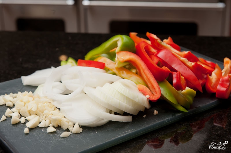 Рецепт Паста с сосисками и овощами