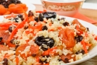 Морковь тушеная с рисом и черносливом