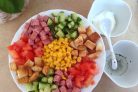 Салат "Ромашка" с сухариками