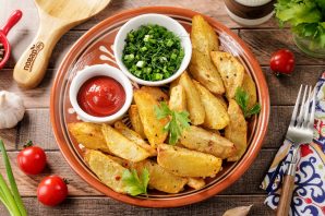 Картофель по-деревенски в аэрогриле