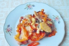 Курица, запеченная с сыром и овощами