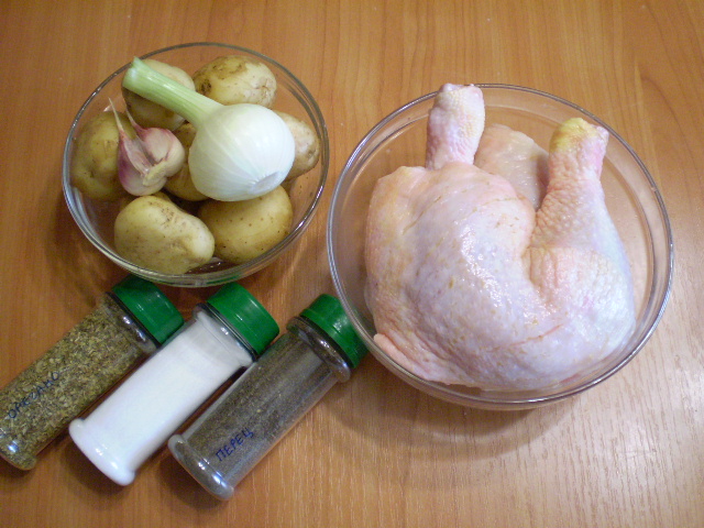 Рецепт Тушеная картошка с курицей в мультиварке