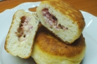 Пирожки с ветчиной и сыром