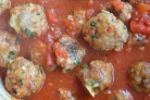 Мясные шарики с моцареллой в томатном соусе (фрикадельки)