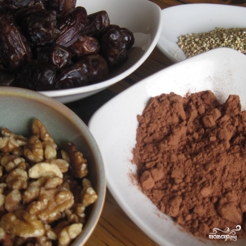 Рецепт Шоколадный рулет с грецкими орехами
