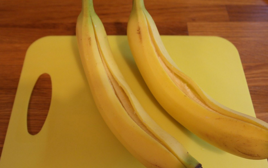 Печеные бананы. Сросшиеся бананы. Банан с медом. Растолочь банан.
