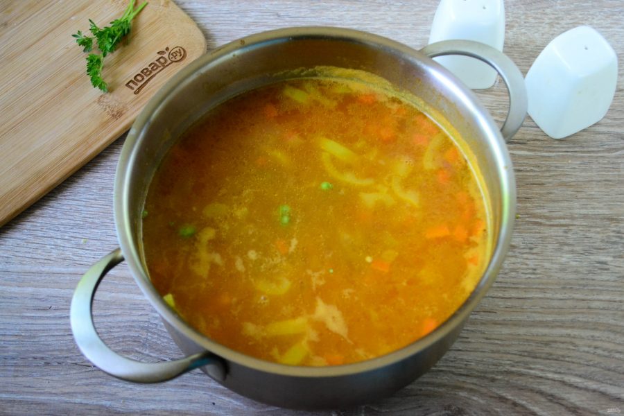 Рисовый суп с горошком