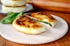 Хачапури со шпинатом и сыром