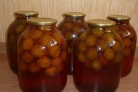 Закатка компота из слив