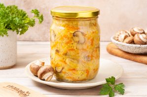 Солянка с шампиньонами на зиму