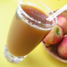 Рецепт Витаминный напиток с яблоком и корицей