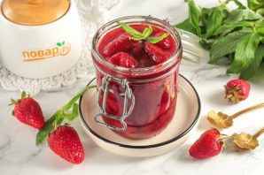 Варенье из клубники с водкой