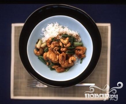 Рецепт Курица с рисом и орехами кешью