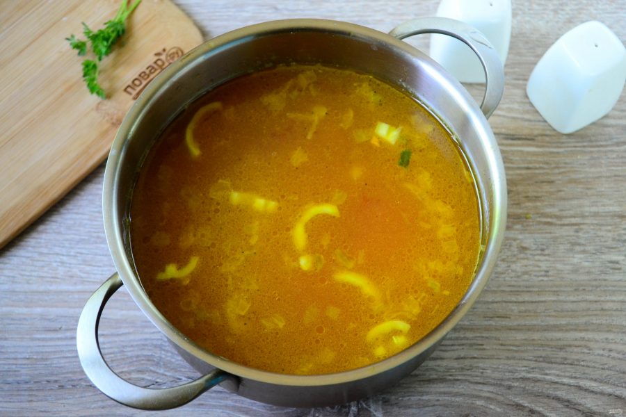 Рисовый суп с горошком