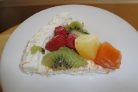 Творожный десерт с тропическими фруктами