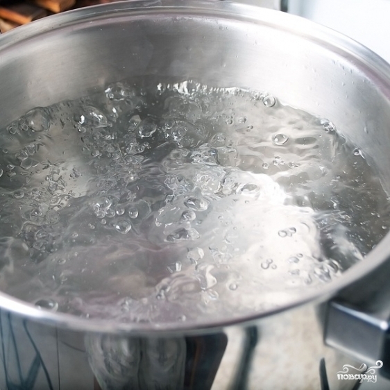 Как кипит вода в кастрюле