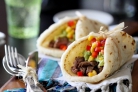 Такос с гуакамоле и кукурузой