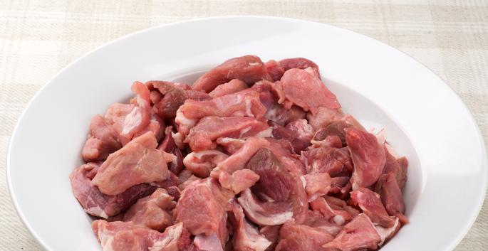 Рецепт Тушеная свинина с овощами на сковороде