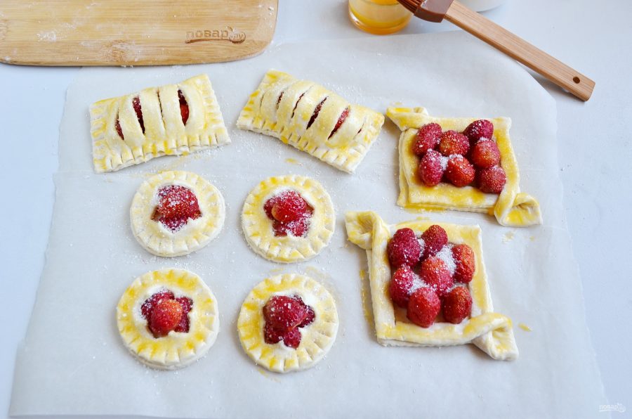 Как заворачивать пироги с ягодами