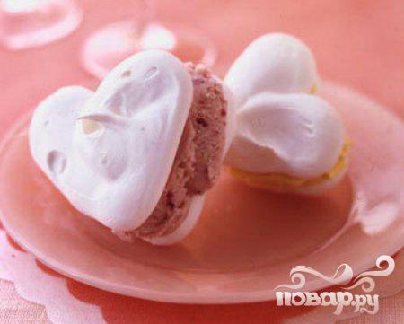 Рецепт Меренги-сердечки с мороженым