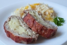 Мясной рулет с картофельным пюре