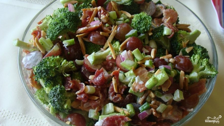 Рецепт Красный салат из брокколи
