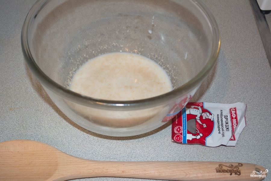 Тесто для оладьев на молоке с дрожжами. Дрожжевая паста в детстве.