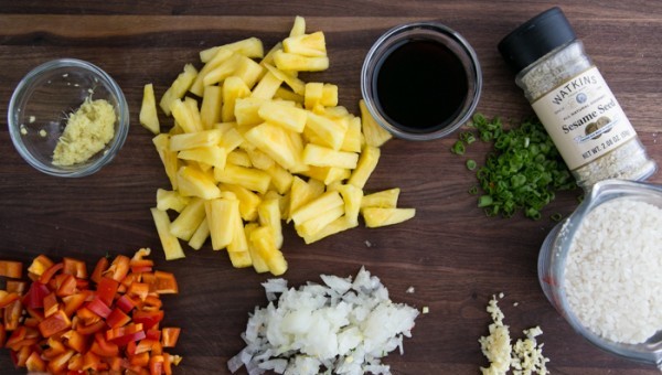 Рецепт Рис с ананасом и овощами