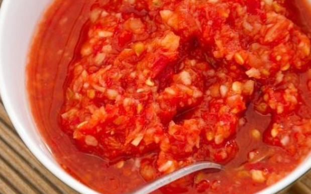 Рецепт Аджика из помидоров и чеснока, без перца