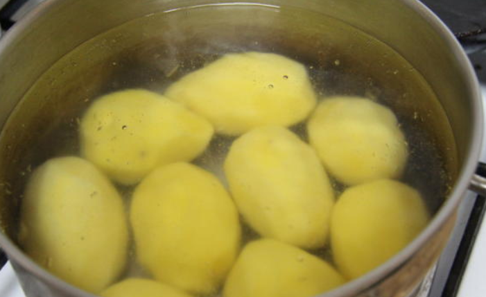 Рецепт Запеченный картофель под соусом