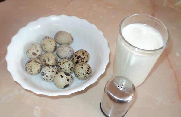 Рецепт Омлет из перепелиных яиц в мультиварке