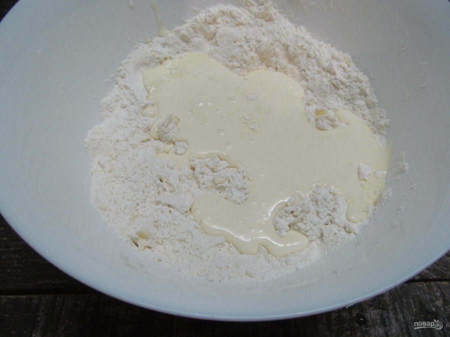 Как замесить тесто на пышки на соде